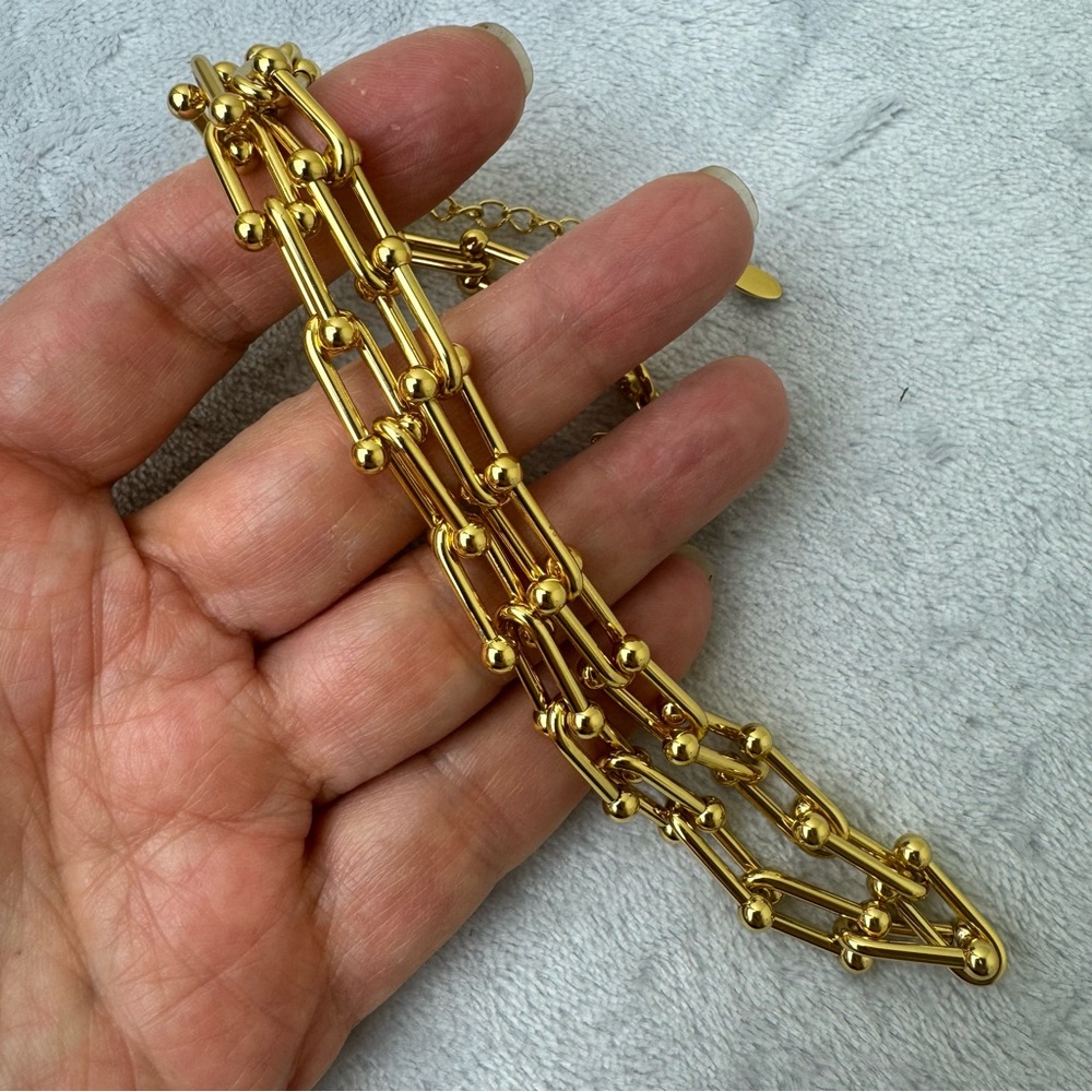 Love Aero Gold Plated London Link Necklace - Picture 6 of 7